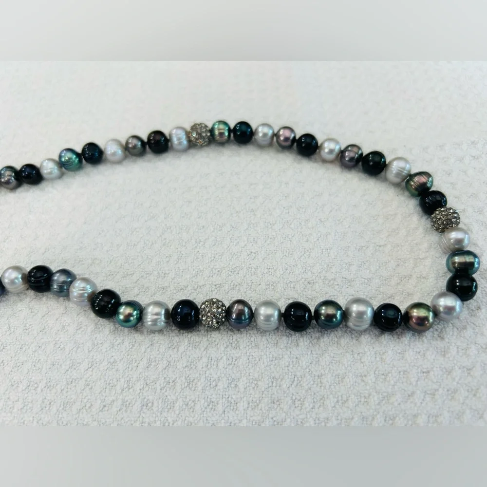 Iridescent Honora Pearl Necklace in Assorted Colors - Picture 5 of 7